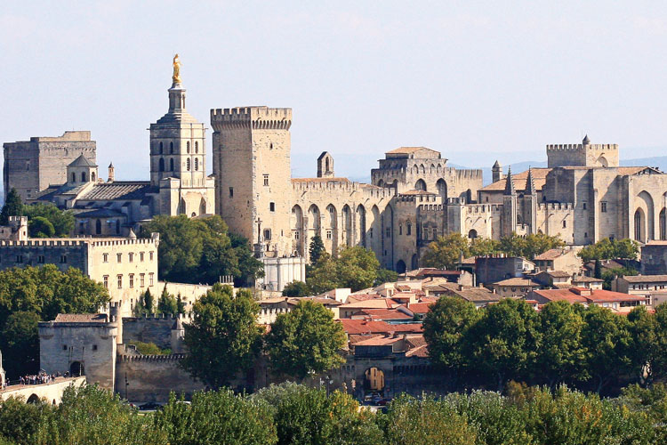 Papalarn ehri: Avignon