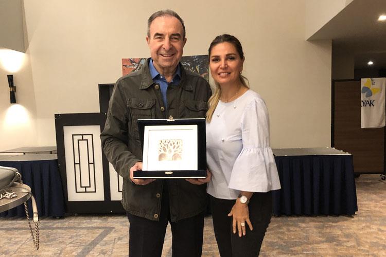 Zafer Ergin, Yaam Ustal Ödülüne Layk Görüldü