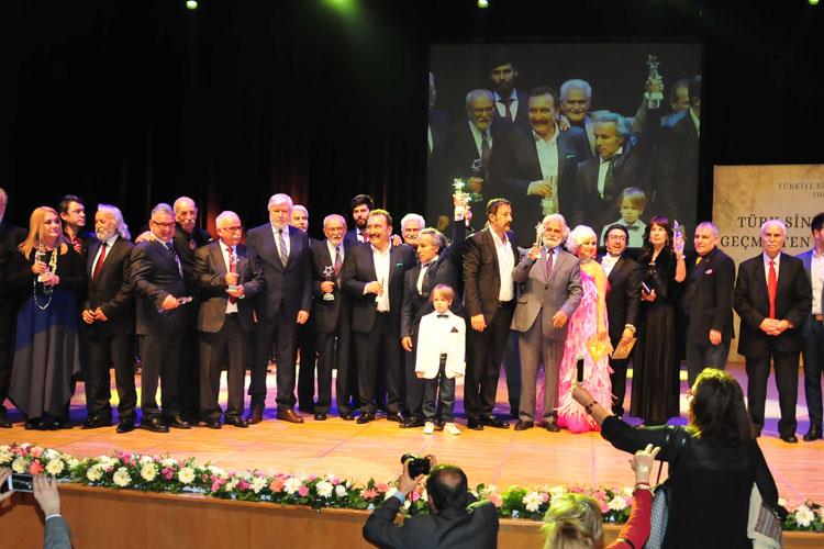 ‘Türk Sinemasını Geçmişten Geleceğe Taşıyanlar’ Ödül Töreni Kutlandı
