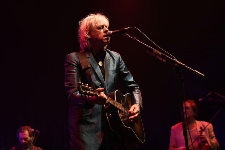 Festtogether 14 Eylülde Dasdasta Bob Geldofu ve  Büyük Ev Ablukaday Arlad