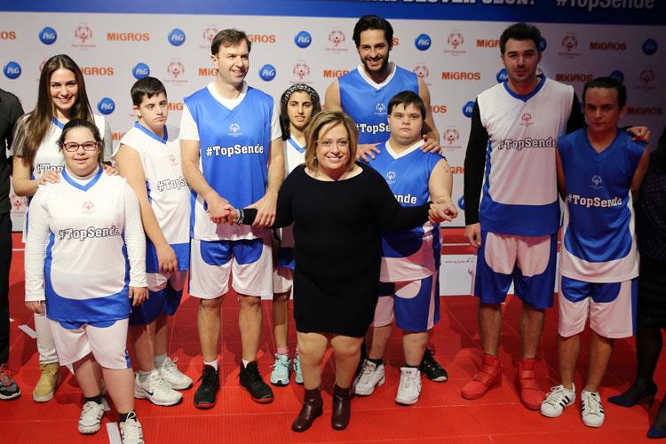 Ünlü isimler Minik Sporcular Projesine destek için  Basketbol Dostluk Maç yapt