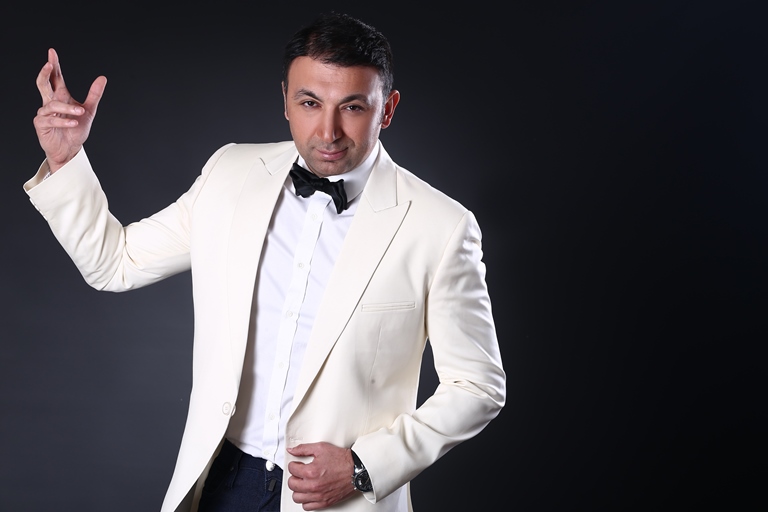 Klass : Medya Dünyas�nda Zirveye Ula�an Bir Ba�ar� Hikayesi