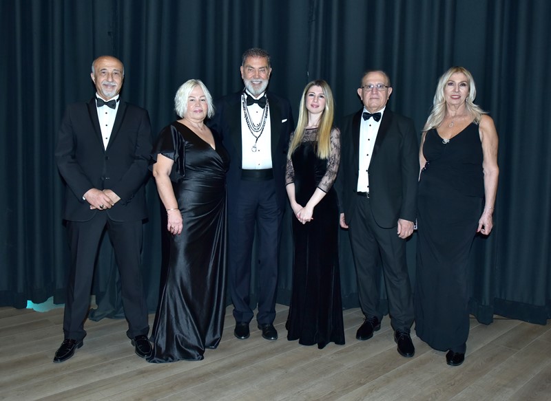 C-Majör Korosu, Alzhe�mer Vakf��n�n 25. Y�l�na Özel Yard�m Konseri Düzenledi 