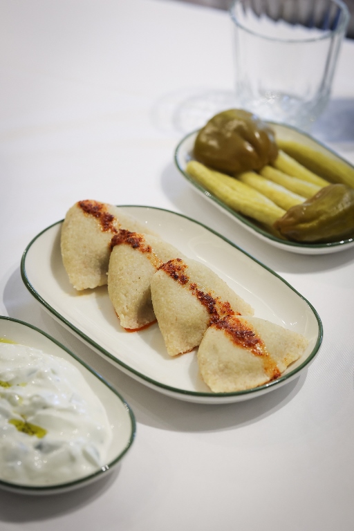 Diyarbak�r��n Ate�le Yaz�lan Sofra Ritüeli �stanbul�da: Go�to Sac Tava