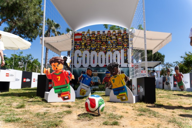 2026 FIFA Dünya Kupas� Heyecan�n� LEGO Yap�m Parçalar�yla �stanbul'da �n�a Edin