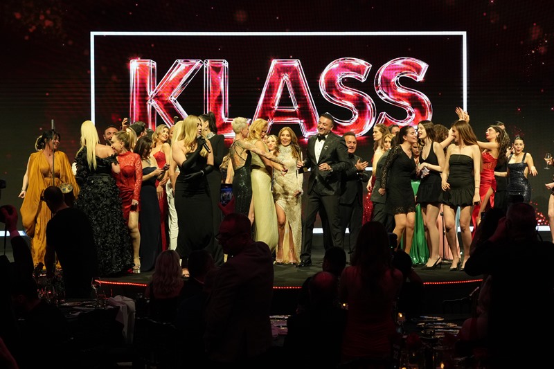 Klass Ödülleri 2026 :  Muhte�em Gecenin Finalini Natal�a Dusso Yapt� 