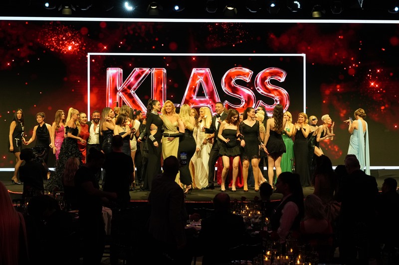 Klass Ödülleri 2026 :  Muhte�em Gecenin Finalini Natal�a Dusso Yapt� 