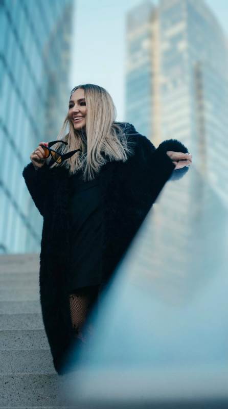  Elvan Çardak : �Türkiye Ve Dünyada  Binlerce Ki�iye Manevi  Rehberlik Yap�yorum� 