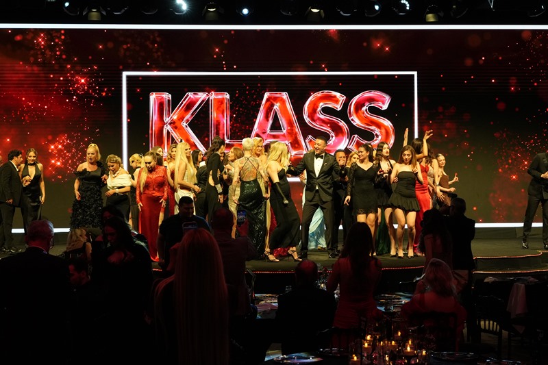 Klass Ödülleri 2026 :  Muhte�em Gecenin Finalini Natal�a Dusso Yapt� 