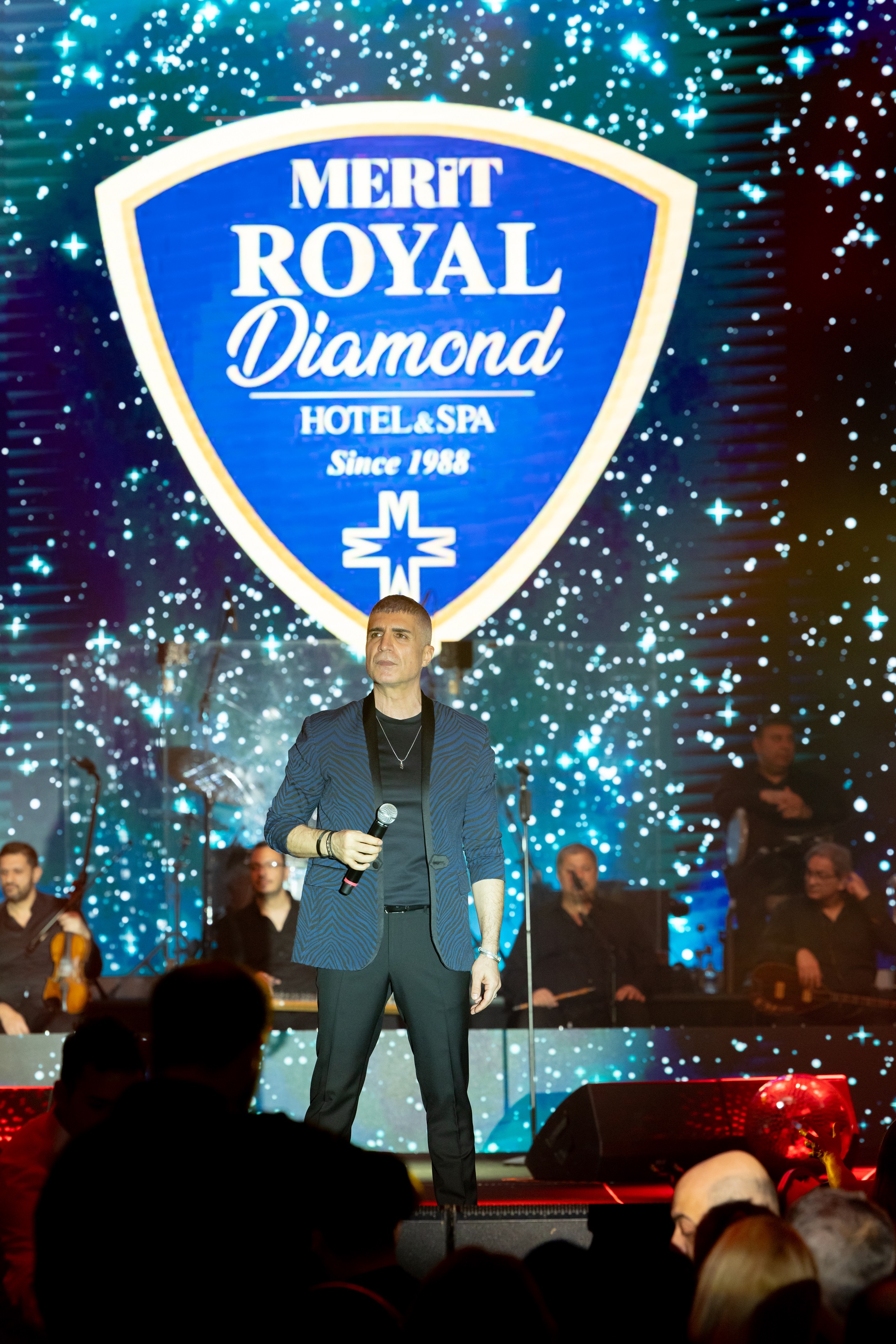 Merit Royal Dıamond’da Yılın İlk Konserine Özcan Deniz Damga Vurdu 