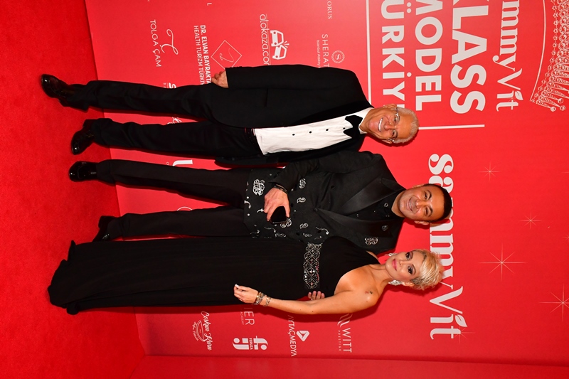 Sammyvit Klass Model Türkiye 2025 :  Ünlü �simler K�rm�z� Hal� ��kl���yla Oscar Gecesini Aratmad�