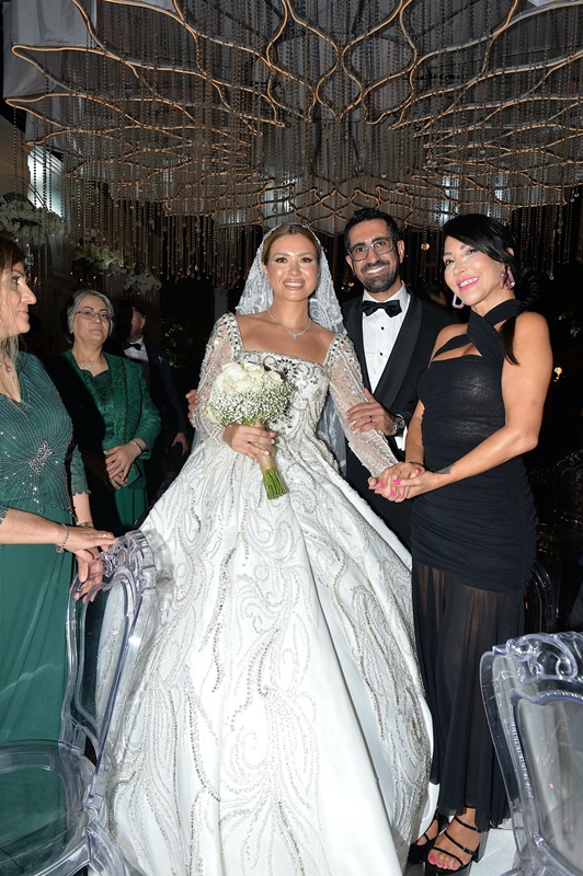 Sevda Asoubar ve Emir Kaya Rüya Gibi Bir Düğünle Evlendiler