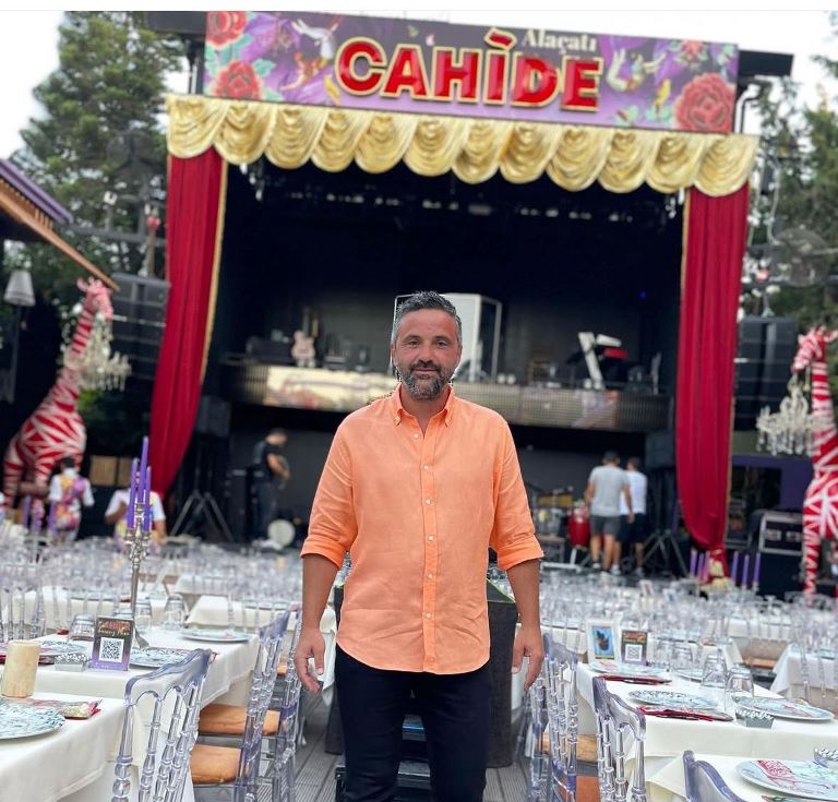 Cahide Alaçat'ya Temmuz'da Ünlü Yamuru... 