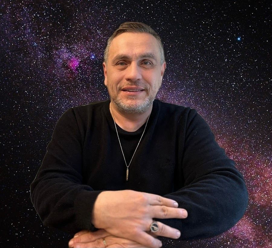 Do�an�n Kanunu, �nsan�n Gölgesi: Gölgedeki Kurt �zi Raflarda 