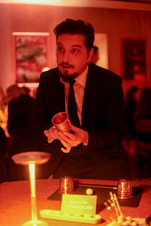Bo�az��n Y�ld�zlar� The M Lounge�da Bulu�tu: Yeni Sezon �llüzyon �ovla Aç�ld�