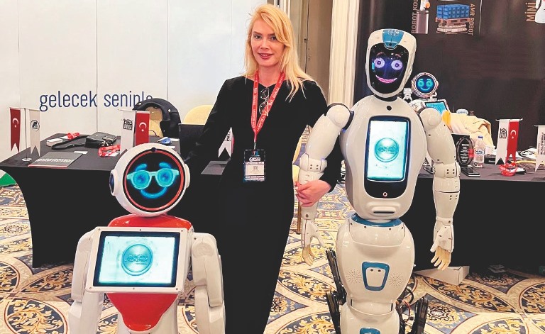 Canan Alkin :  Robot stihdam Ajansi Olarak, Mavi Ve Beyaz Yaka  Gücünde Devrim Yaratacak Küresel Robot Yetenek Havuzumuzu Sizlere Sunuyoruz 