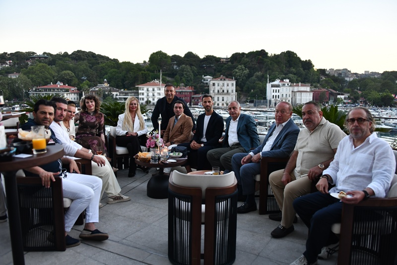 Yüzüklüler Kulübü :  Yeni Üyelerle Tan��ma Partisi The Grand Tarabya�da Gerçekle�ti 