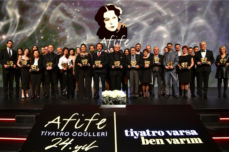 Yapı Kredi Afife Tiyatro Ödülleri 24. Kez Sahiplerini Buldu