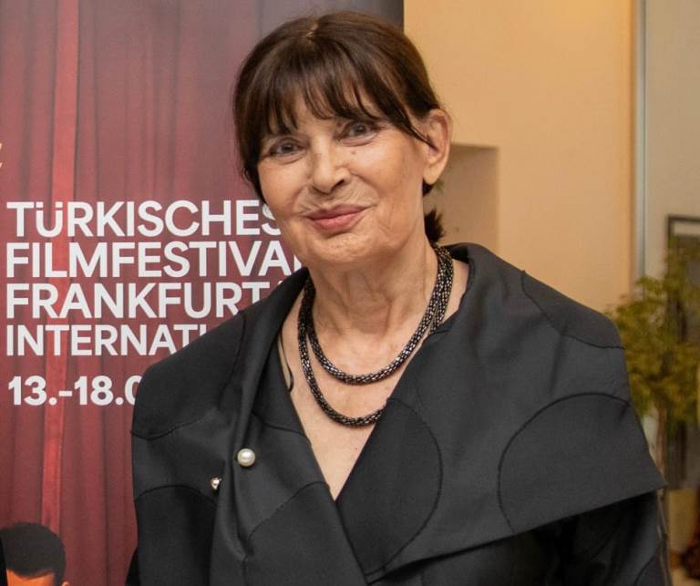 Şerif Sezer’e Frankfurt’tan Onur Ödülü Şerif Sezer’e Frankfurt’tan Onur Ödülü