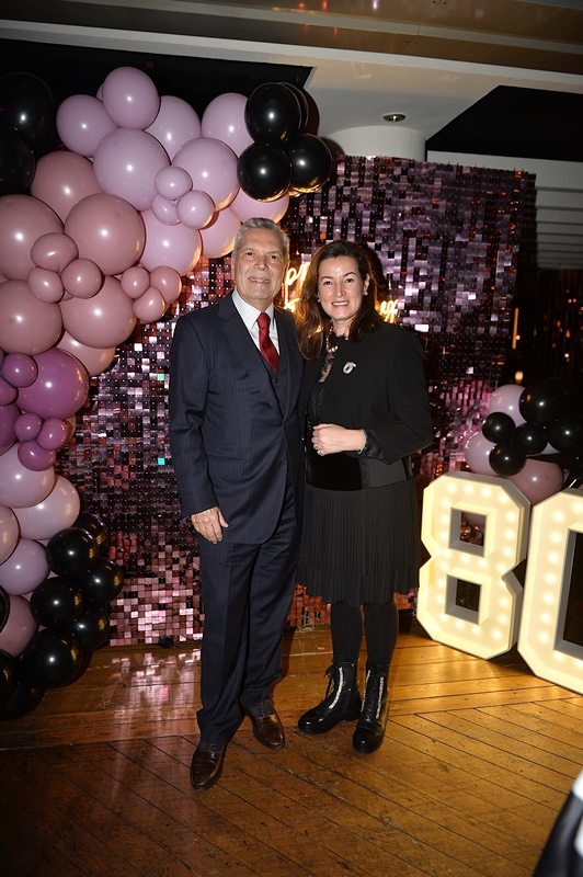 Canan Göztepe�ye 80. Ya� Sürprizi