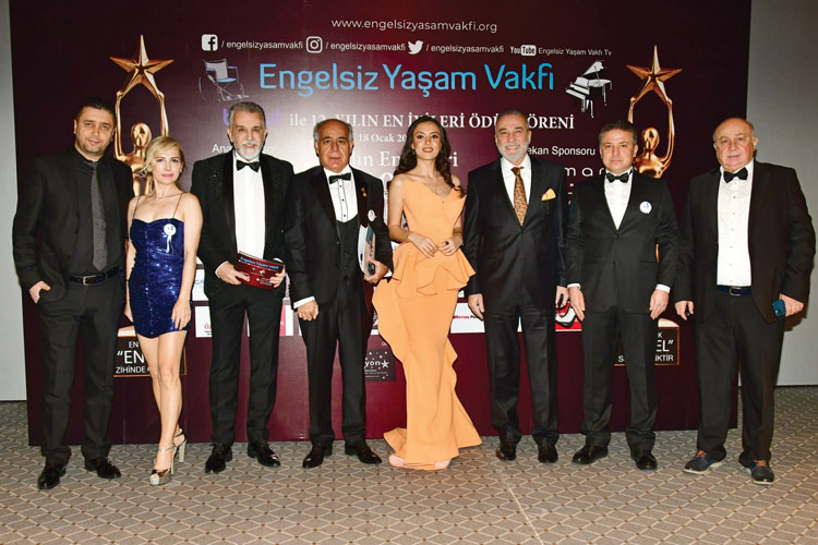“Engelsiz Yaşam Vakfı” Yılın En İyileri Ödülleri Görkemli Bir Geceyle Sahiplerini Buldu