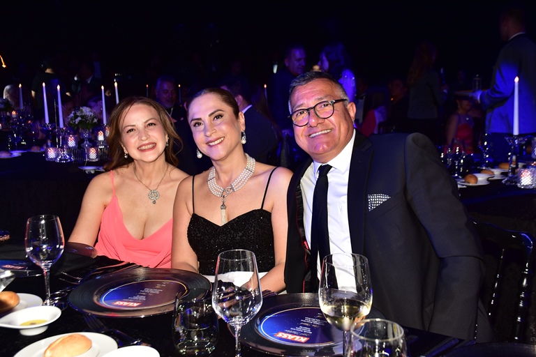 Klass Ödülleri 2025  Gala Gecesinde Konuklar Sahnenin Ve Salonun Ambiyansna Hayran Kald 