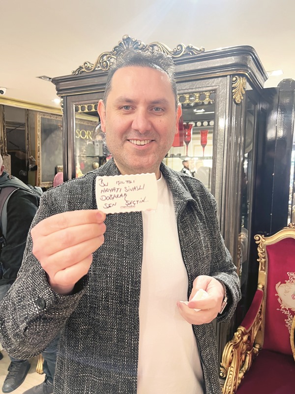 Murat Erat : 45. Ya� Gününü Ailesi Ve  Yak�n Dostlar�yla Kutlad�