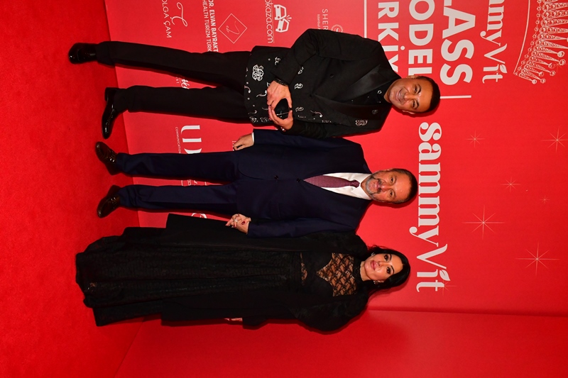 Sammyvit Klass Model Türkiye 2025 :  Ünlü �simler K�rm�z� Hal� ��kl���yla Oscar Gecesini Aratmad�