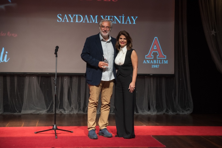 Anabilim�den Genç Sanatç�lara Büyük Sahne