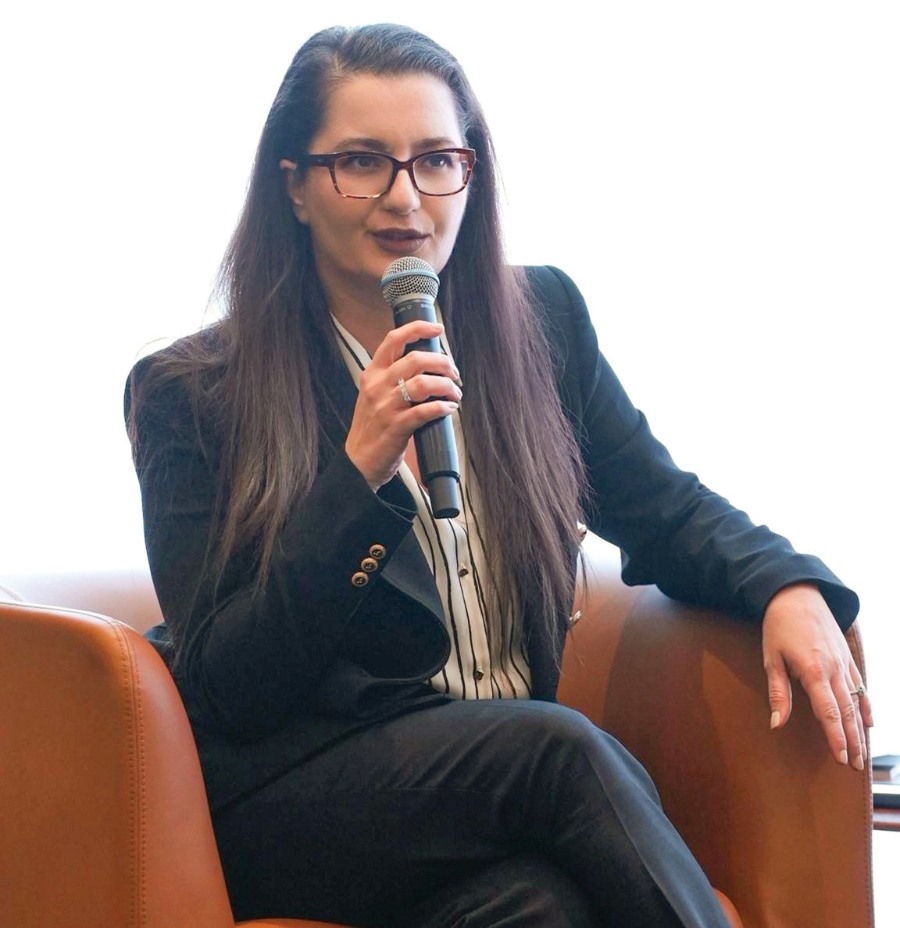 Zeynep Çelebio�lu :  Ba�ar�s�n� Do�al �çerikli �Zenaz� Markas�yla Taçland�rd�, Longev�ty Dünyas�n�n Dikkatini Çekti