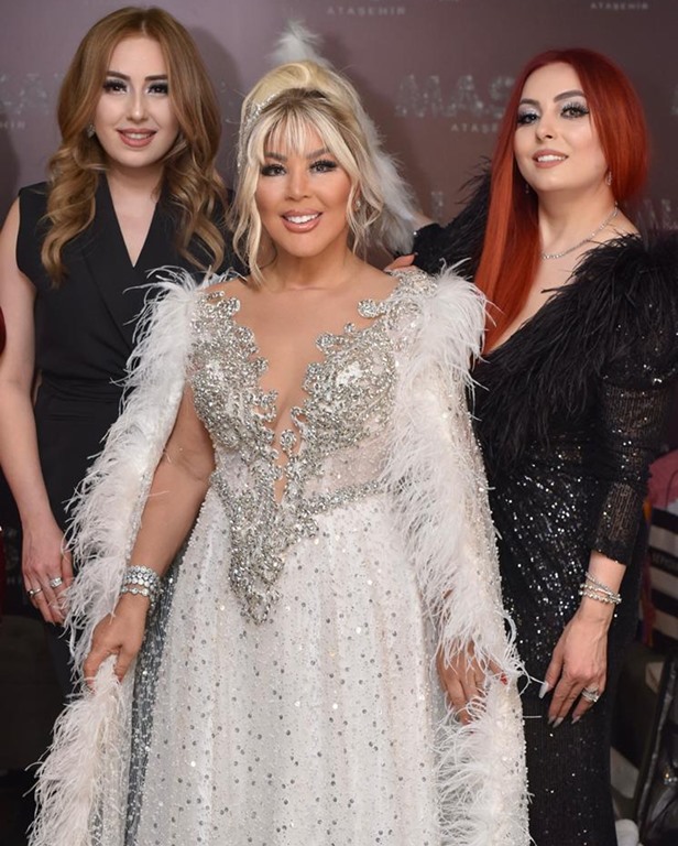 Safiye Soyman'a Masals� Kostüm 