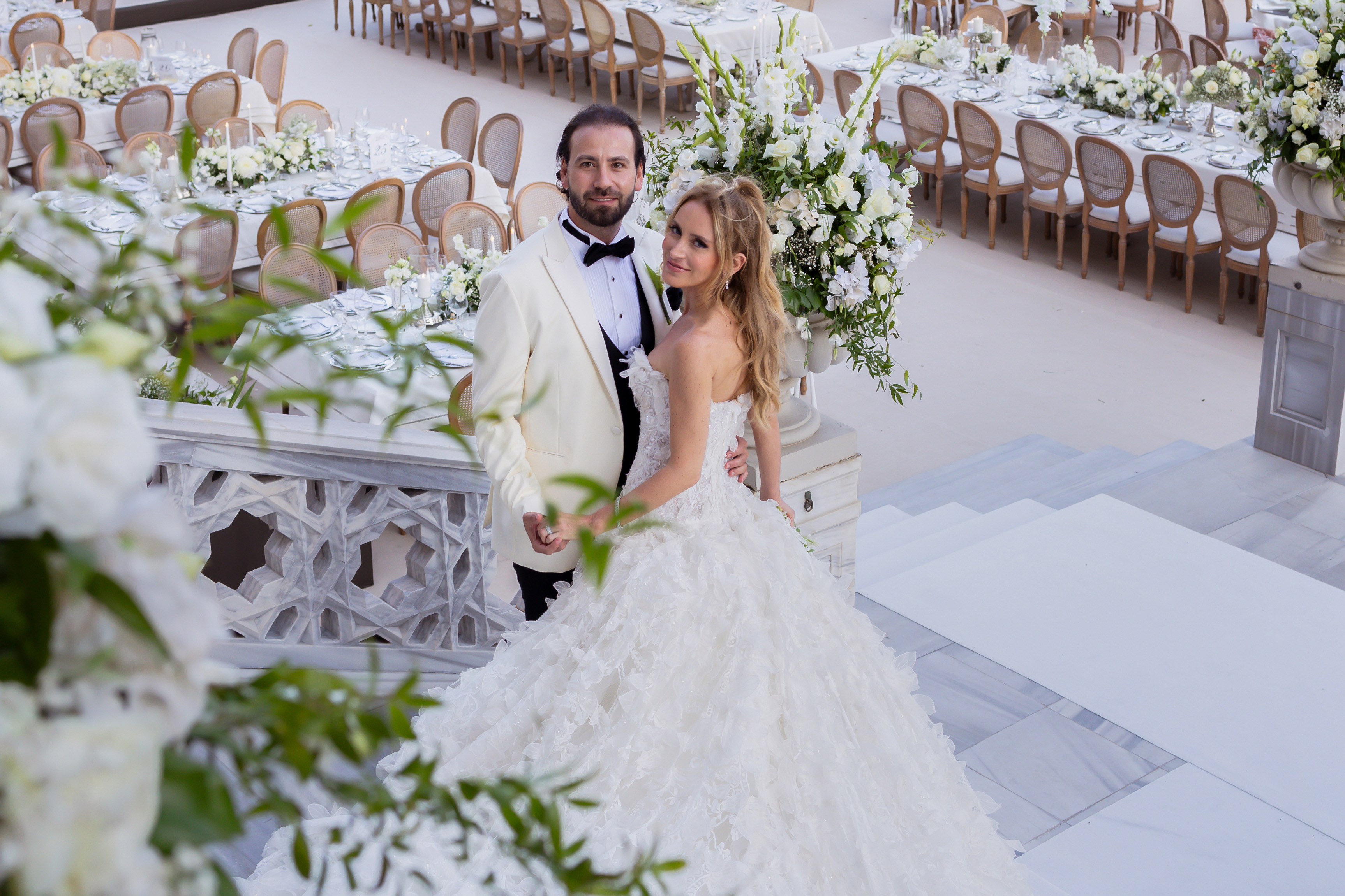  Yasemin Taciroğlu ve Ahmet Uras,  Çırağan Sarayı’nın Tarihi Dokusunda Unutulmaz Bir Düğün ile Evlendiler
