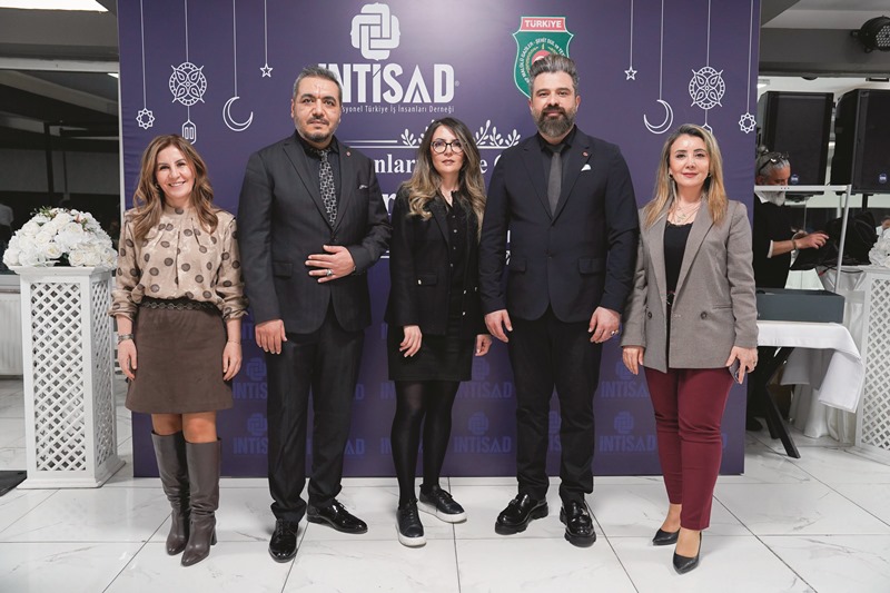 �ntisad�dan Ramazan�da Anlaml� Bulu�ma:  �ehit Ve Gazi Aileleri Ayn� Sofrada