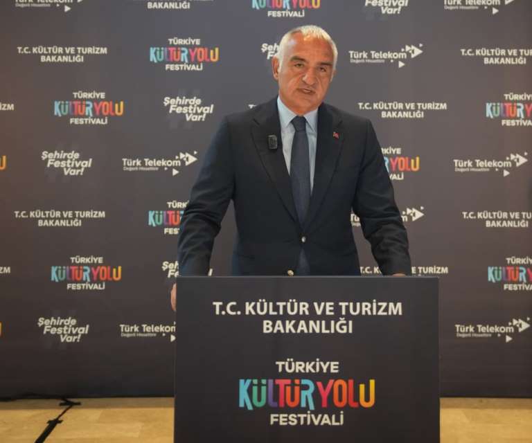 �stanbul�da Kültür Yolu Heyecan�: 400�den Fazla Etkinlikle Sanat �öleni Ba�lad� 