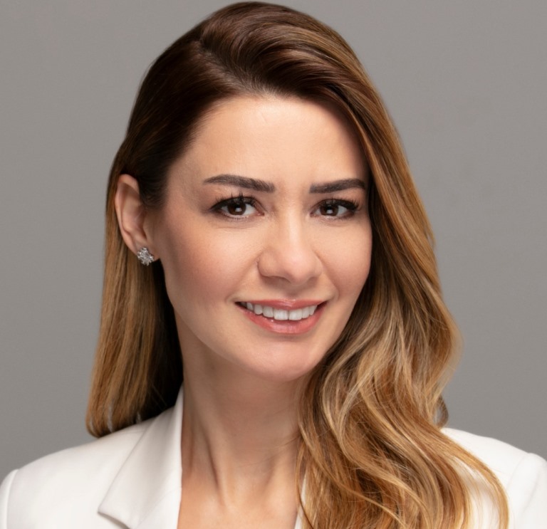 Bihter Yalç�n Öçal, Aura Dermokozmetik Genel Müdürü Oldu