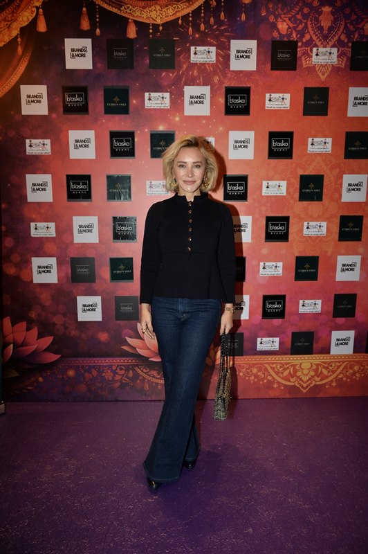 Bollywood I��lt�s� Raffles �stanbul�u Sard� Ünlüler Al��veri� Davetinde Bulu�tu