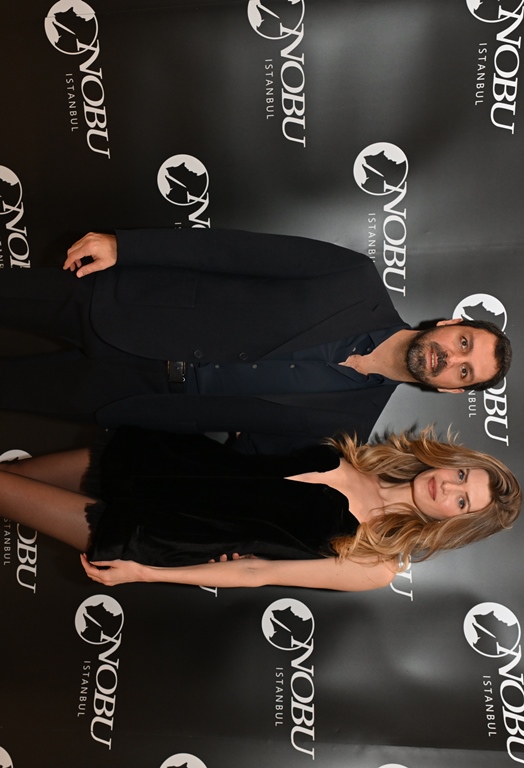 Ünlü �ef E�li�inde Sevgililer Günü Bulu�mas�