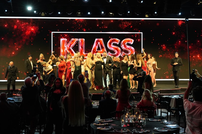 Klass Ödülleri 2026 :  Muhte�em Gecenin Finalini Natal�a Dusso Yapt� 