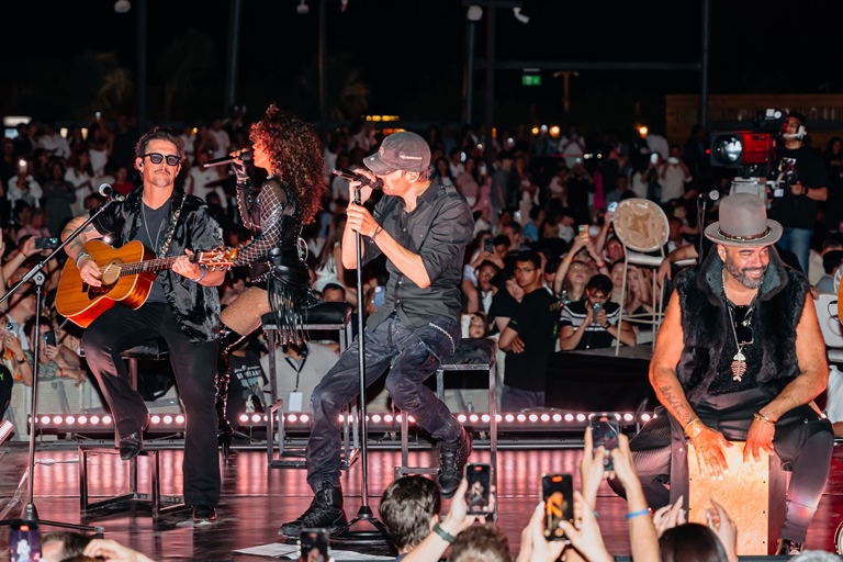 Rixos Radamis Sharm El Sheikh, Enrique Iglesiasn Muhteem Performansna Ev Sahiplii Yapt! 