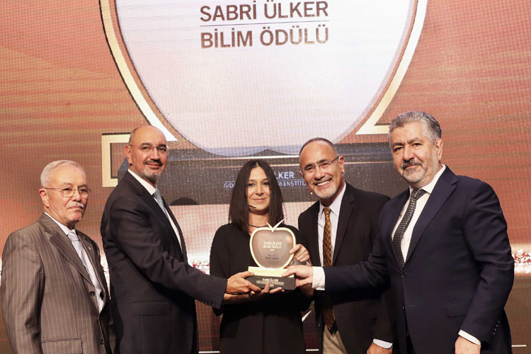 2022 Yl Sabri Ülker Bilim Ödülü Açln Biyolojisi Aratrmasna Verildi 