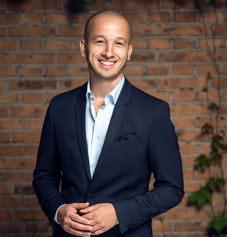  Mercedes-Benz Otomotiv�de Üst Düzey Görev De�i�ikli�i