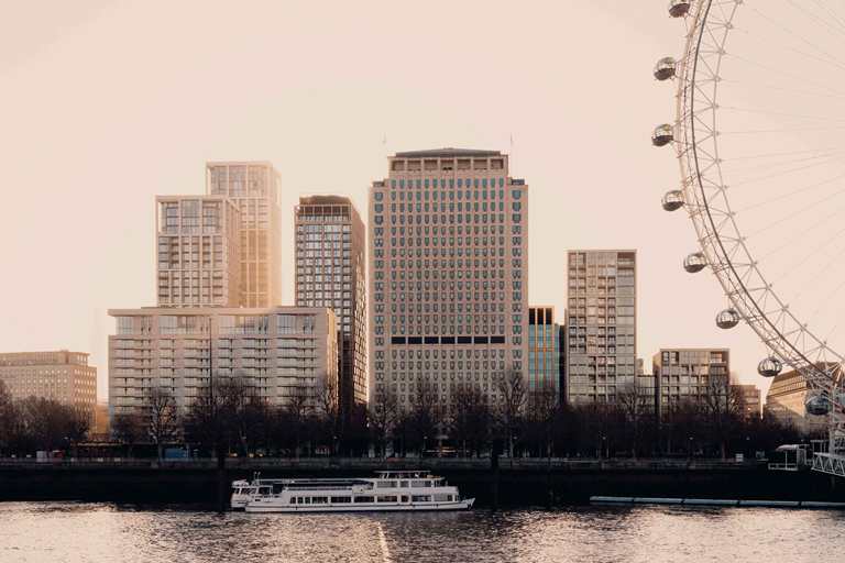 South Bank��n Nehir K�y�s� Ya�am�n� Tamamlayan Modern Bir Ba�yap�t: Seven