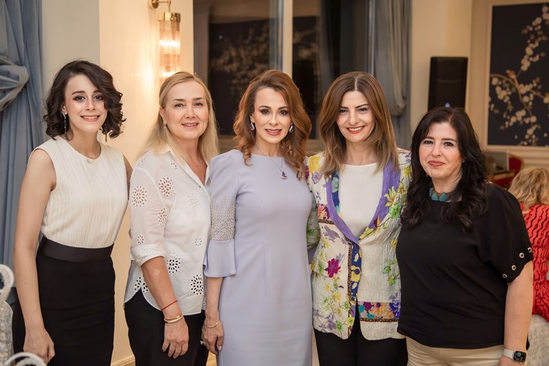 Zeynep Karahan Uslu Doğum Gününü Dostları ile Kutladı