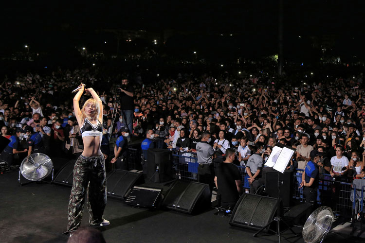 Aleyna Tilki, Çorlu Konserinde zdiham Yaratt