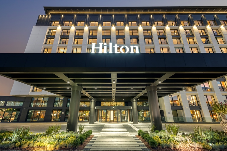 Hilton, Türkiye�deki 100. Otelini �ga �stanbul Havaliman��nda Açt�
