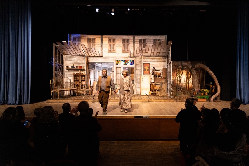 Tiyatrokare'nin Merakla Beklenen Yeni Oyunu "Konken Partisi"Nin Muhte�em Galas�na  Yo�un �lgi  