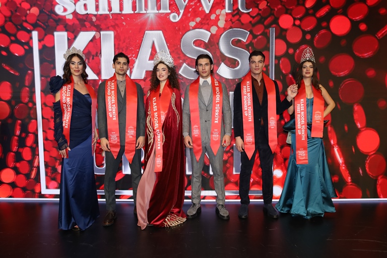 Sammyvit  Klass Model Türkiye 2025 , Y�ld�zlar�n� Görkemli Bir Geceyle Seçti
