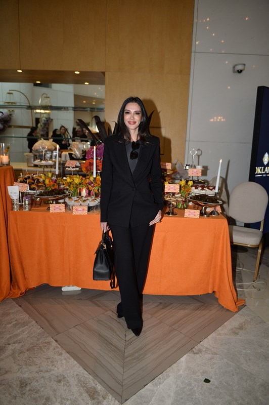 Bollywood I��lt�s� Raffles �stanbul�u Sard� Ünlüler Al��veri� Davetinde Bulu�tu