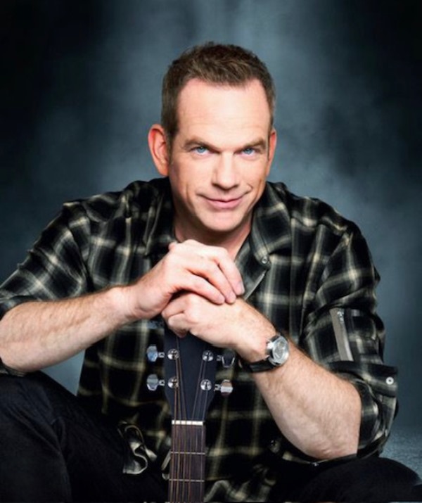 Defne Samyeli�den Garou Sürprizi! 