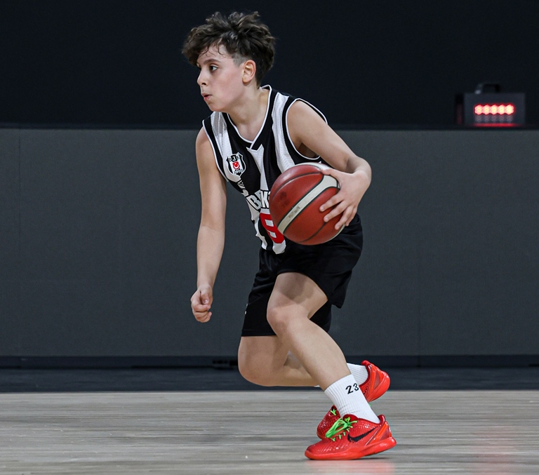 Yusuf Güngördü :  Basketbolda Bir Yldz Douyor  